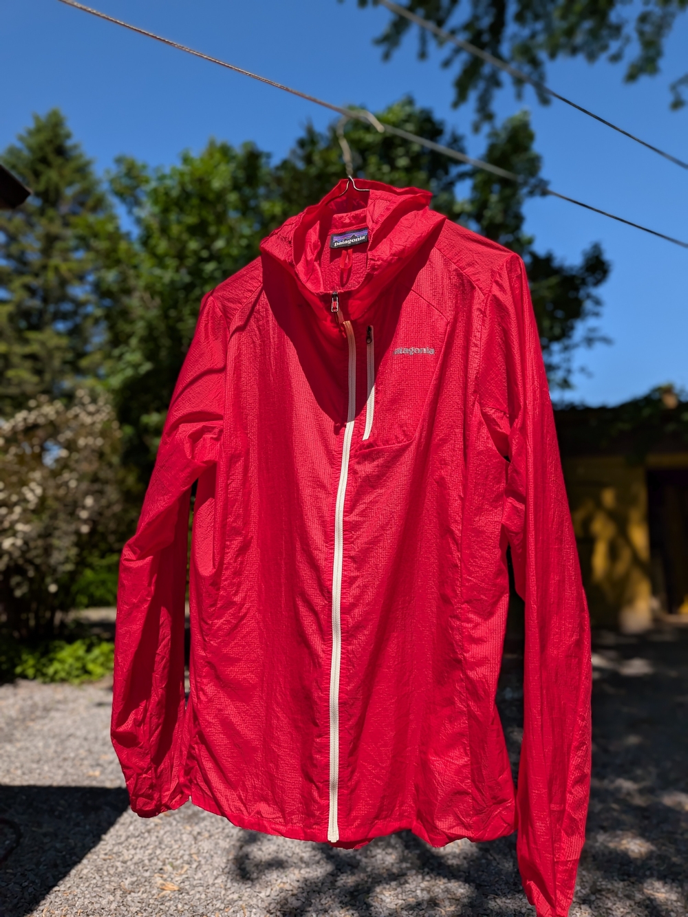 Patagonia Women's Coral Pink Hooded Jacket - Picture 3 of 4